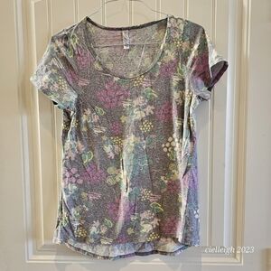 💥4 for $25💥 Lularoe + Disney Tshirt